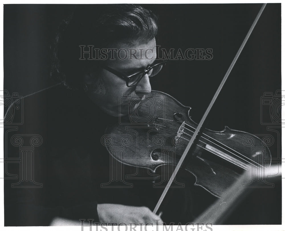 1977 Press Photo violinist Bernard Zaslav of UWM's Fine Arts Quartet - mjp13967 - Historic Images