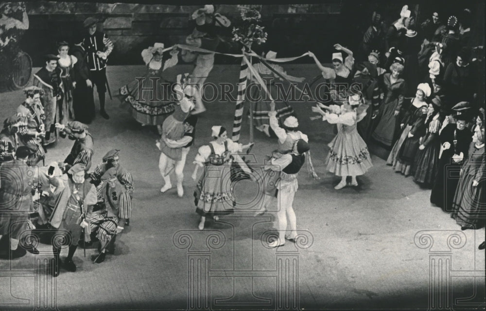 1967, Florentine Opera Company production of &quot;Faust&quot; - mjp14178 - Historic Images