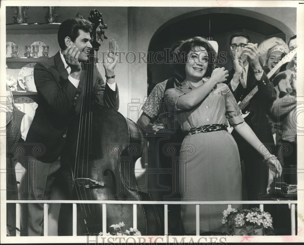 1964, &quot;Looking for Love&quot; star Connie Francis - mjp14264 - Historic Images