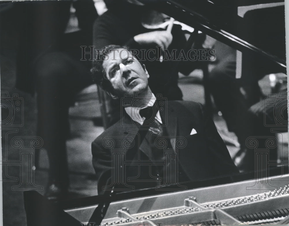 1973, Pianist Claude Frank in Milwaukee Symphony Orchestra - Historic Images