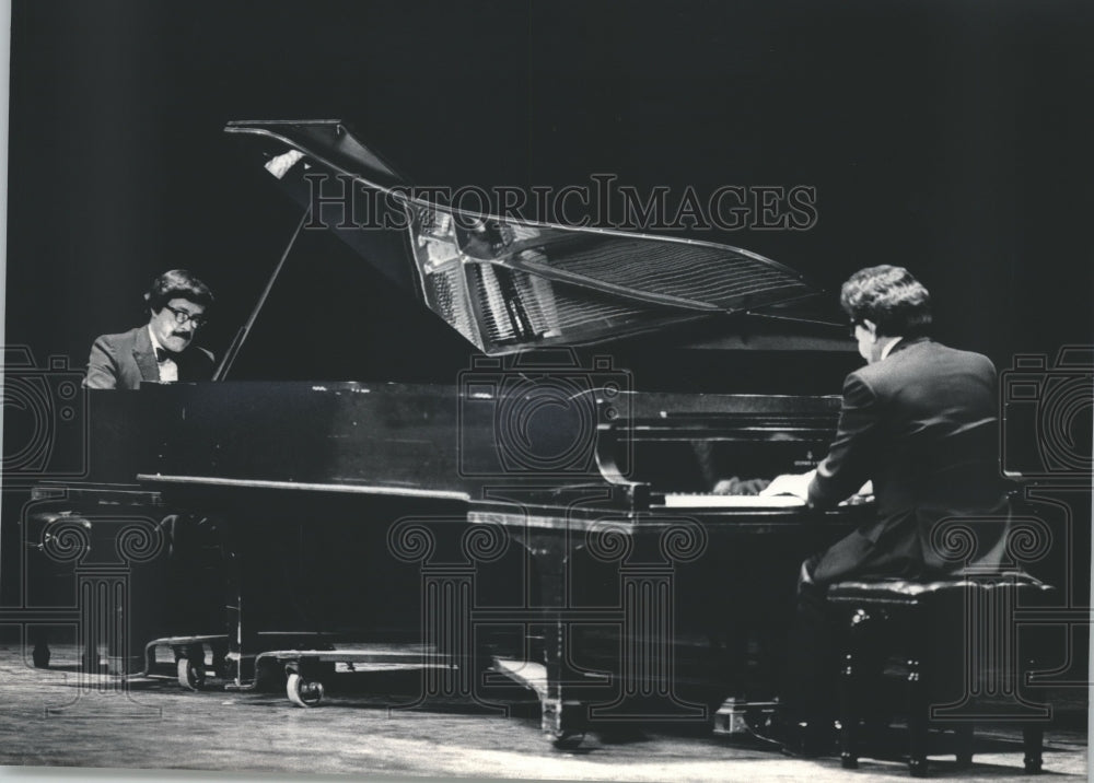 1986 Press Photo Pianist Ferrante and Teicher performed Tuesday at the PAC. - Historic Images