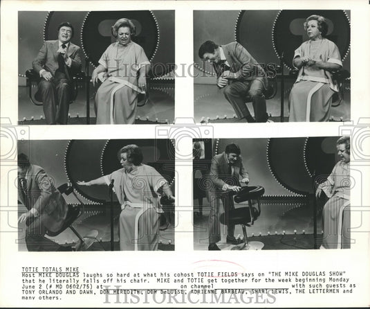 1975, Totie Fields cohosts "The Mike Douglas Show" - mjp14318 - Historic Images