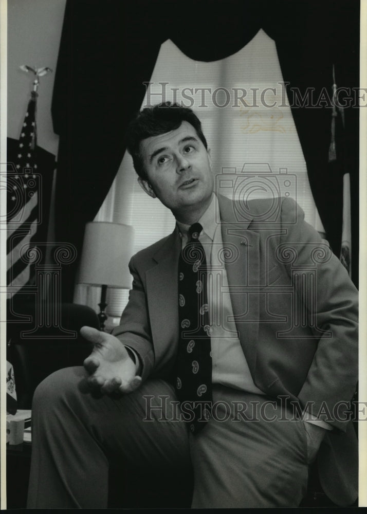 1991, Iowa Republican representative Fred Grandy, Washington, D.C. - Historic Images
