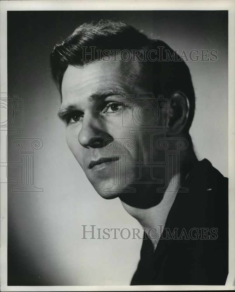 1954 Press Photo Gunner Granquist director of the Milwaukee Opera Theater - Historic Images
