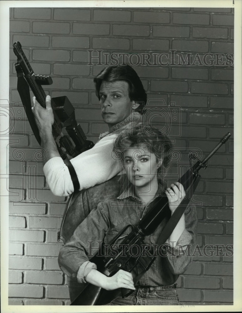 1983, Actors Faye Grant and Marc Singer in &quot;V&quot; - mjp14416 - Historic Images