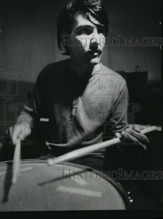 1971 Press Photo Dennis Delonay, Drummer, Grand Central Station, Rock Group, WI - Historic Images