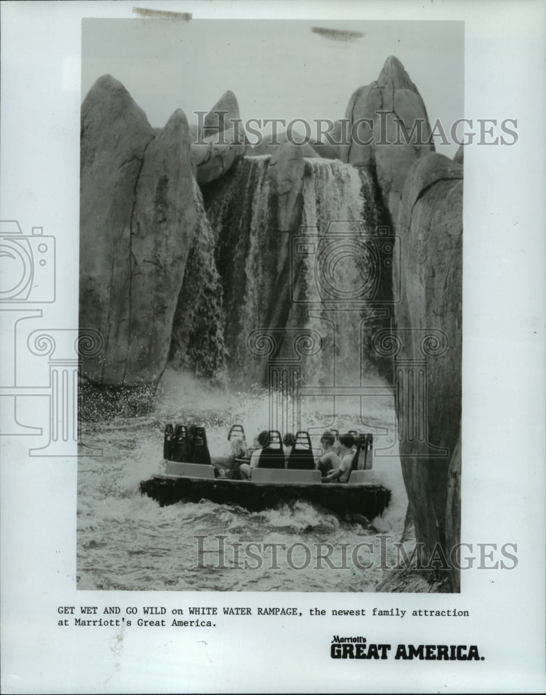1984 Press Photo Guests on White Water Rampage ride at Great America, Illinois - Historic Images