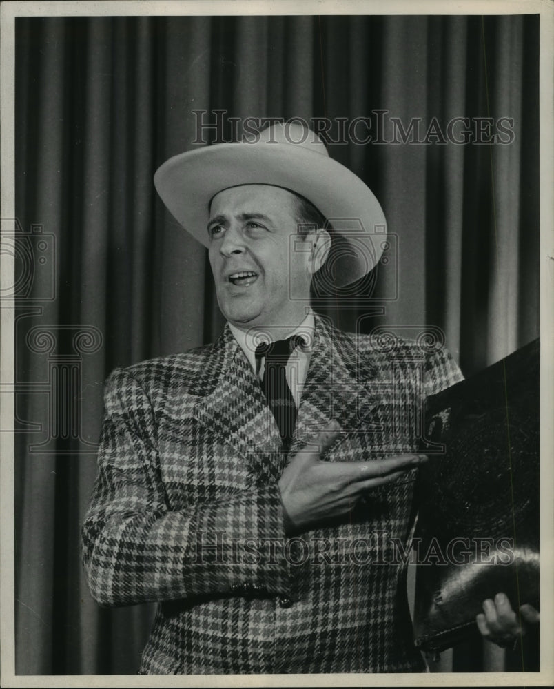 Press Photo Eddie Foy, Jr. starring in High Button Shoes at the Davidson Theater - Historic Images