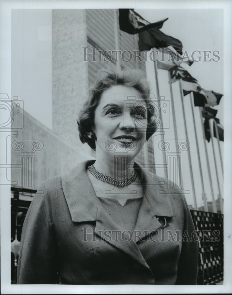 1986, United Nations Correspondent for NBC, Pauline Frederick - Historic Images