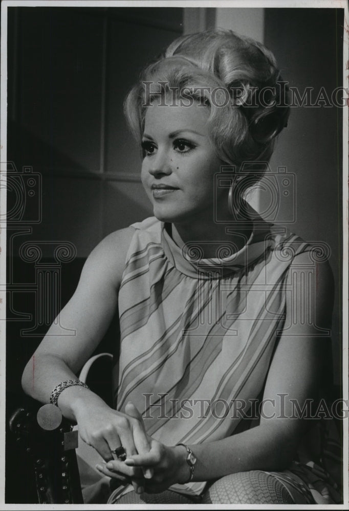 1967, United States, actress Mrs. Richard Fredricks - mjp14813 - Historic Images