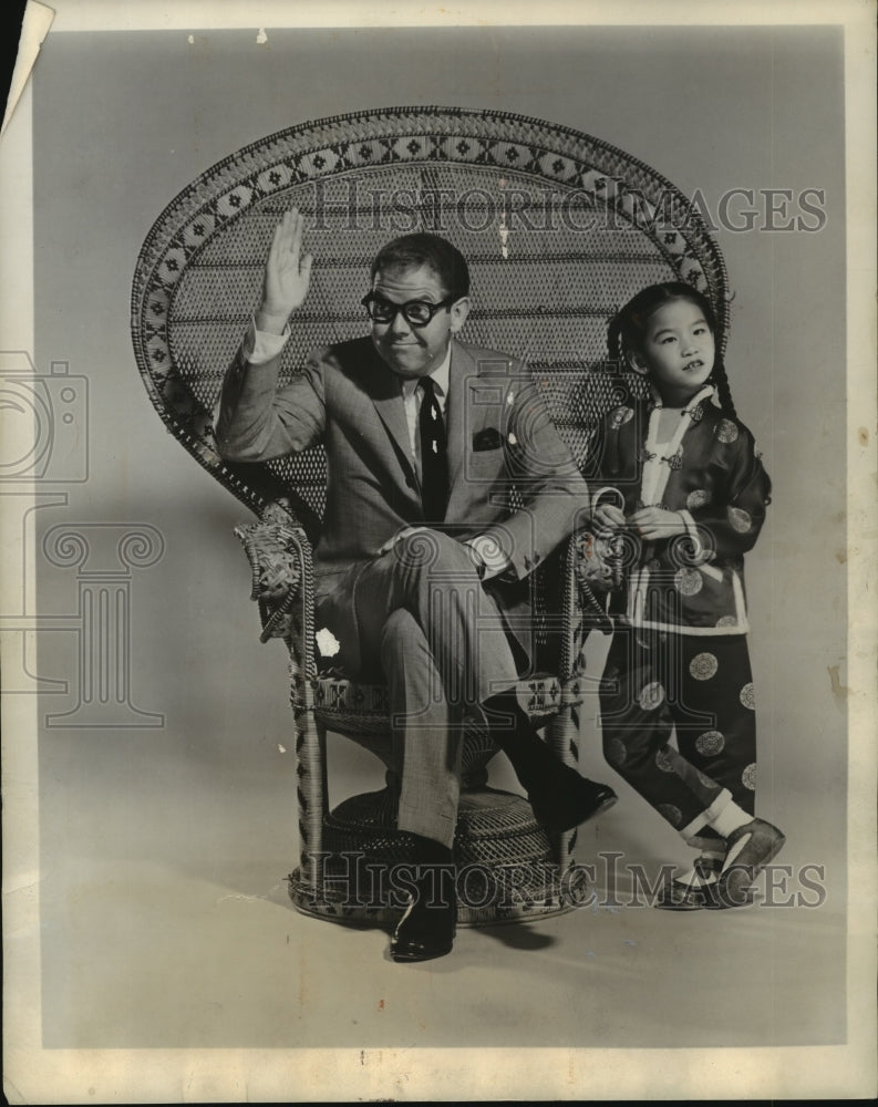 1962, Stan Freberg & Ginny Tiu, The Chun King Chow Mein Hour - Historic Images