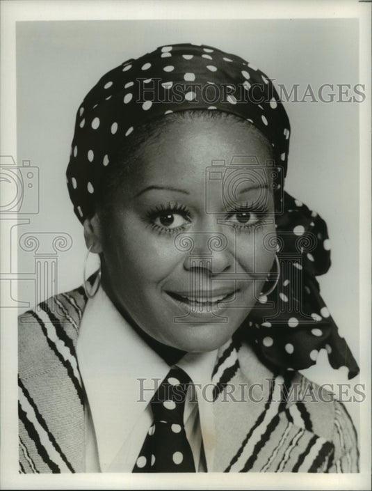 1975, Gail Fischer stars as Peggy Fair, secretary on Mannix - Historic Images