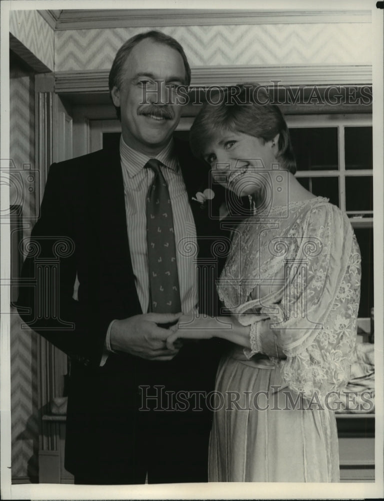 1983, Howard Hesseman and Bonnie Franklin on One Day at a Time. - Historic Images
