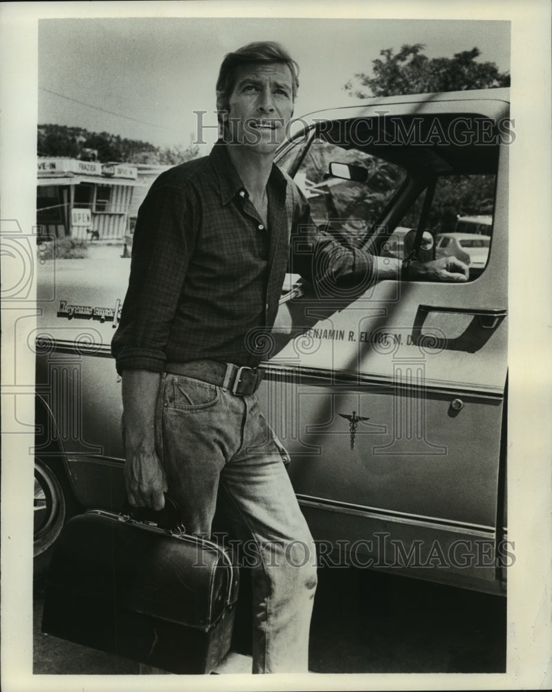 1973 Press Photo James Franciscus stars on Doc Elliot. - mjp15004 - Historic Images