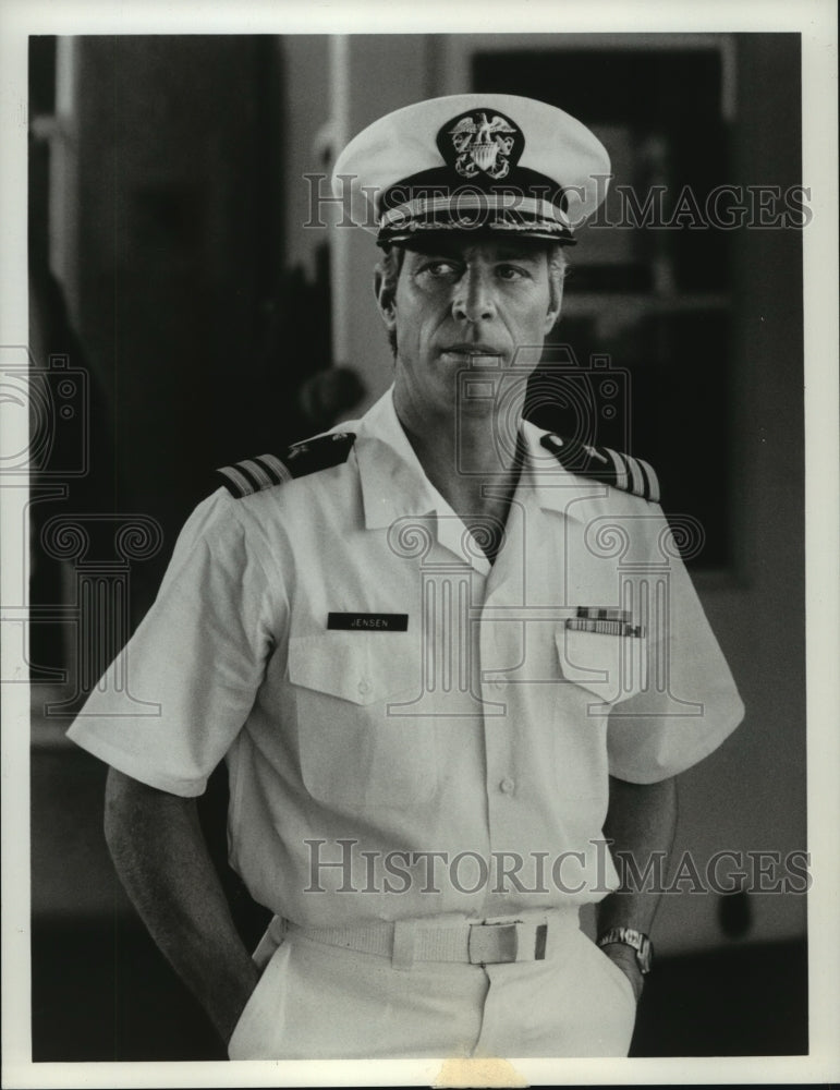 1975 Press Photo James Franciscus in The Trial of Chaplain Jensen, on ABC. - Historic Images