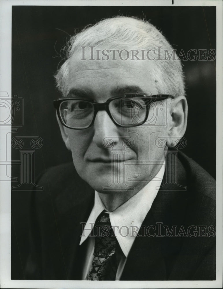 1979 Press Photo Reuven Frank, senior executive producer, special news programs. - Historic Images