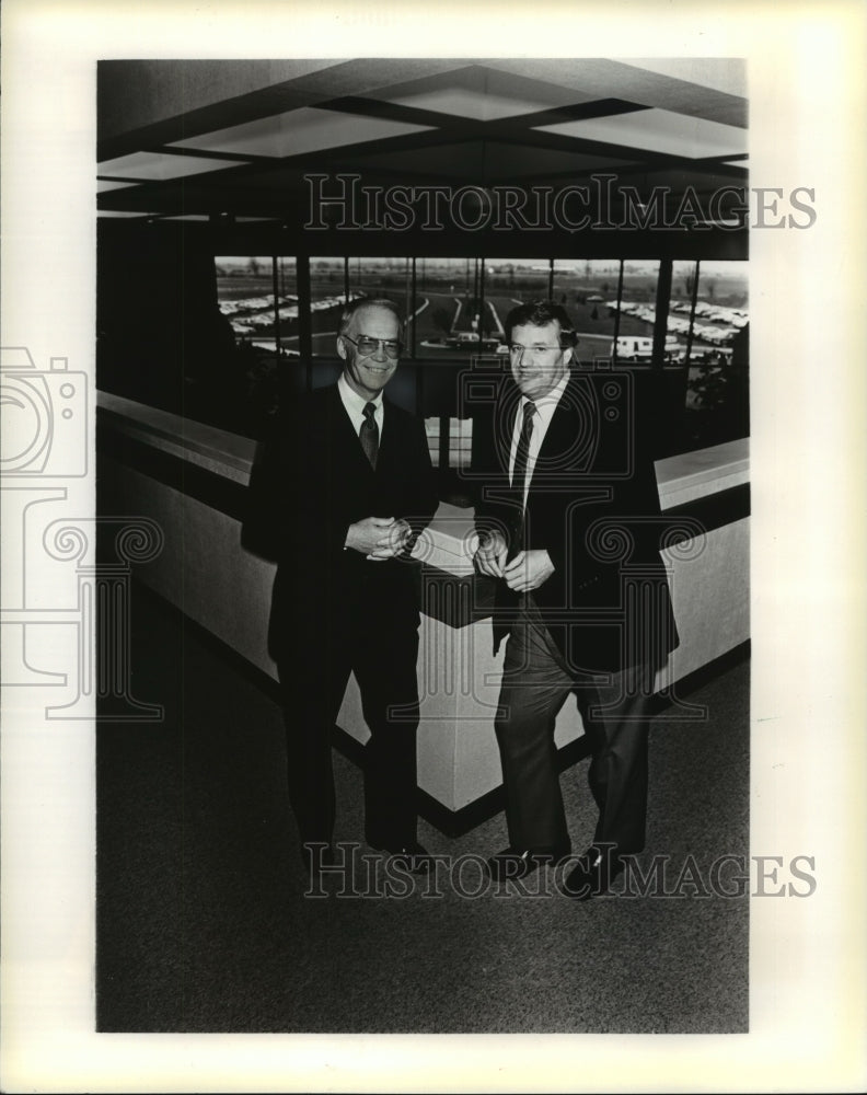 1984, Fireman&#39;s Fund Employers Insurance Company headquarters atrium - Historic Images