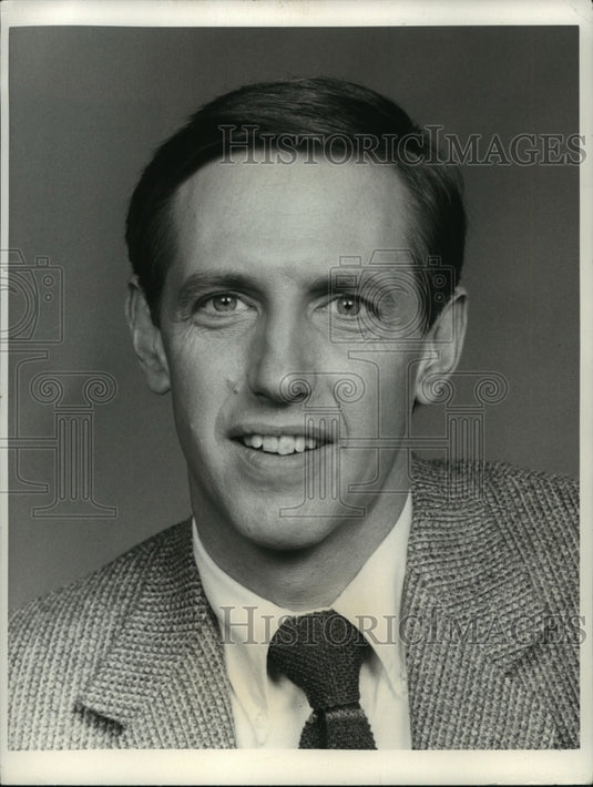 1984, Dennis Dugan stars as Ben Christian in "Empire" - mjp15097 - Historic Images