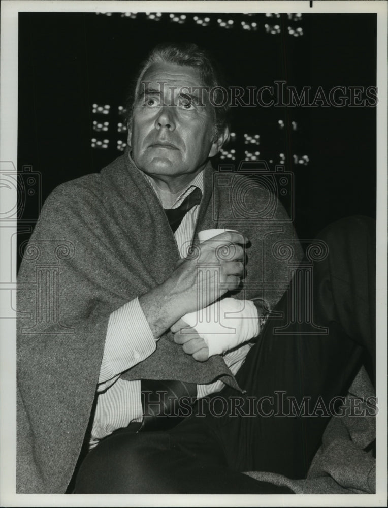 1974 Press Photo United States Actor John Forsythe in &quot;Terror on the 40th Floor&quot; - Historic Images