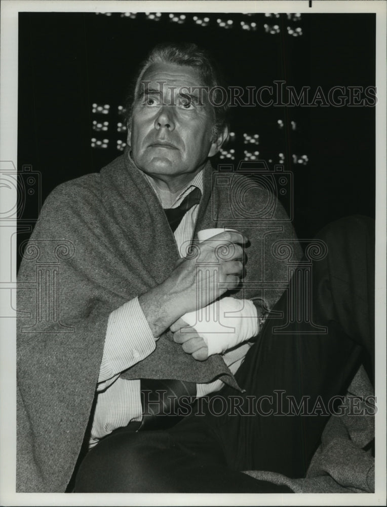 1974 Press Photo United States Actor John Forsythe in "Terror on the 40th Floor" - Historic Images