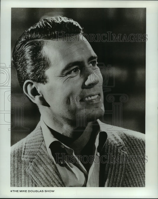 1967 Press Photo John Forsythe co-hosts The Mike Douglas Show - mjp15173-Historic Images