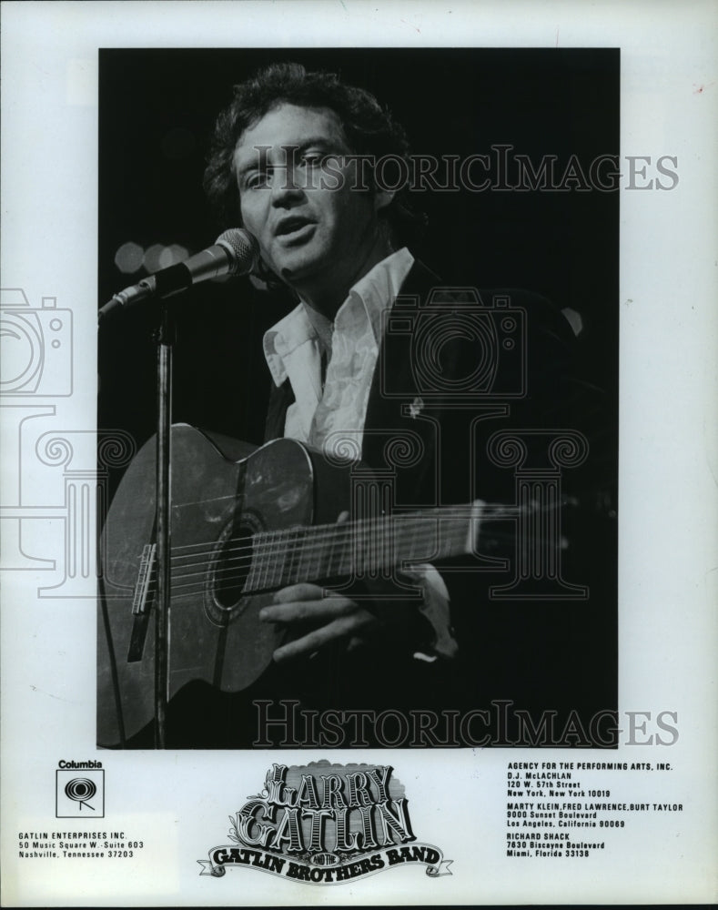 1981, musician Larry Gatlin and the Gatlin Borthers - mjp15247 - Historic Images