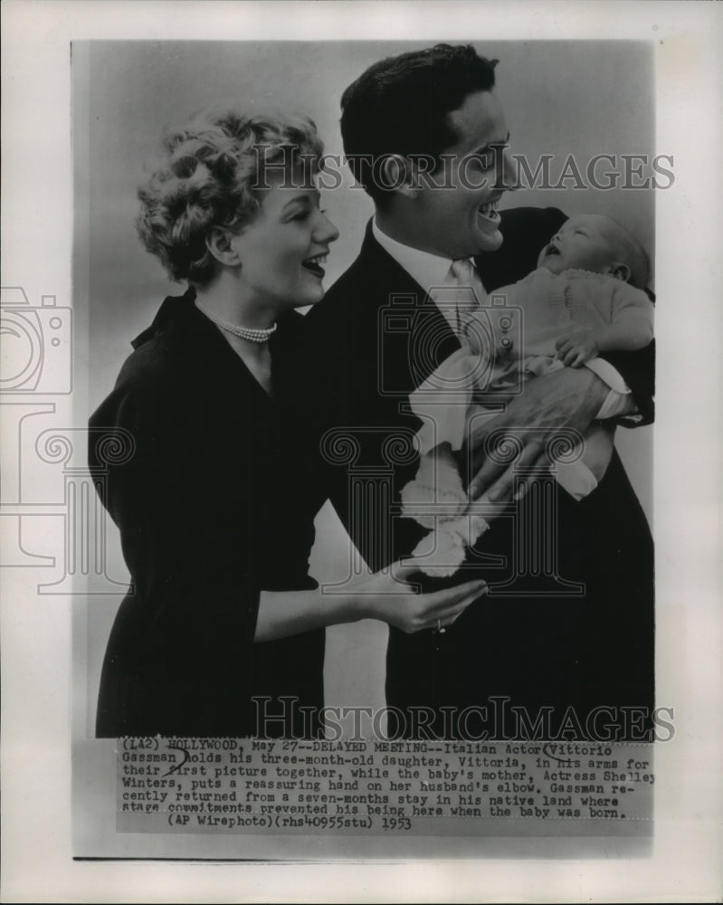 1953 Press Photo Vittorio Gassman, wife Shelley Winters and daughter Vittoria - Historic Images