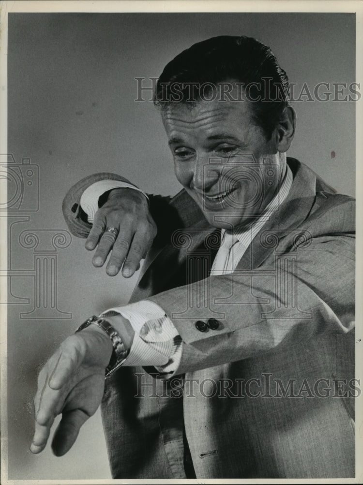 1965 Press Photo John Gary, traditional pop singer and TV personality. - Historic Images