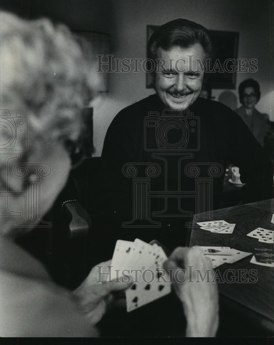 1976, John Gary, traditional pop singer and TV personality. - Historic Images
