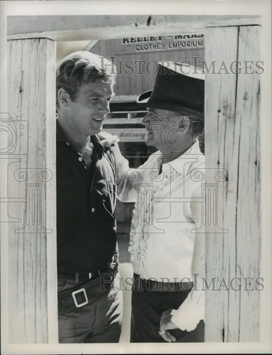 1987, John Mills, Sean Garrison, lawyers on "Dundee and The Culhane" - Historic Images