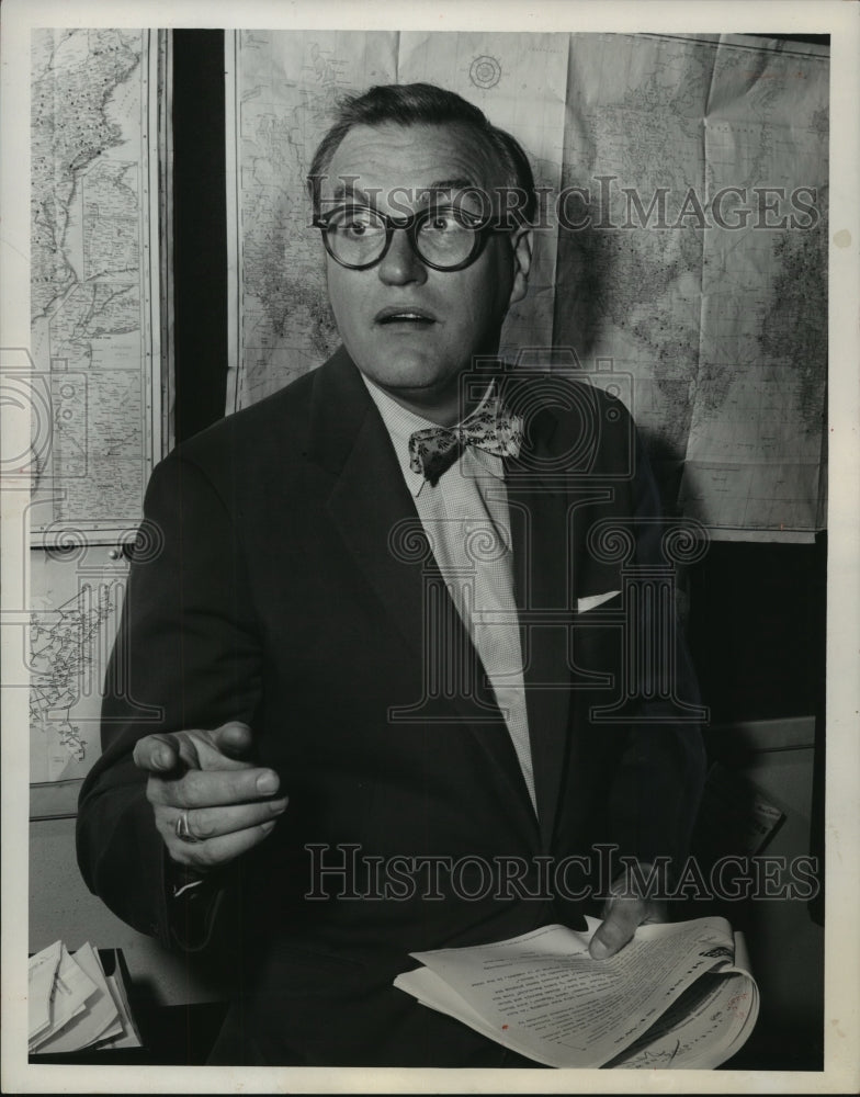 1956 Press Photo Dave Garroway, American television personality. - mjp15325 - Historic Images