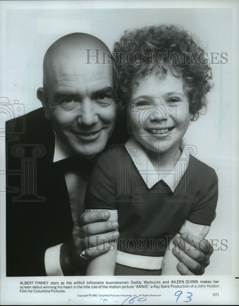 1982, Albert Finney and Aileen Quinn star in &quot;Annie&quot; - mjp15357 - Historic Images