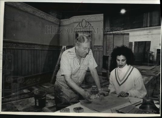 1991 Press Photo George Diestel and co-worker, part of theater company. - Historic Images