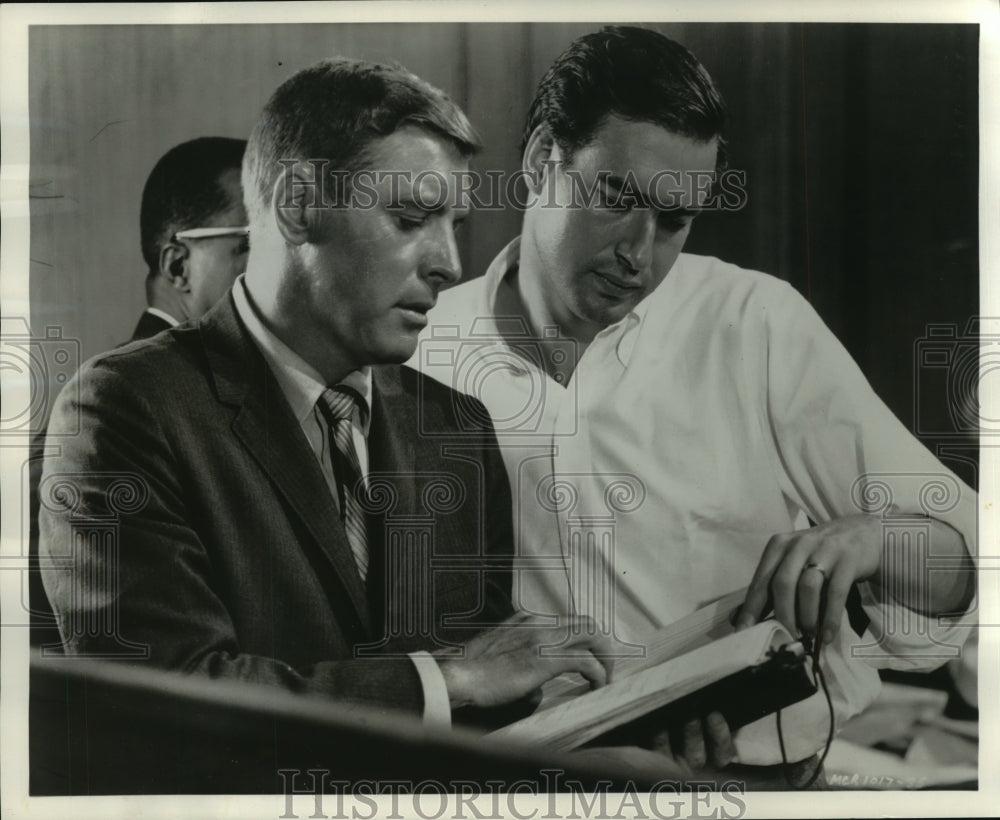 1961 Press Photo Director John Frankenheimer &amp; Burt Lancaster, The Young Savages - Historic Images