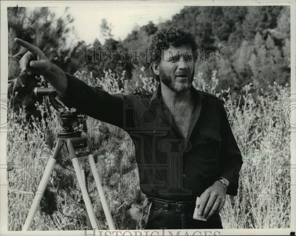 1984, Actor Robert Foxworth, surveys property on CBS&#39; &quot;Falcon Crest&quot; - Historic Images