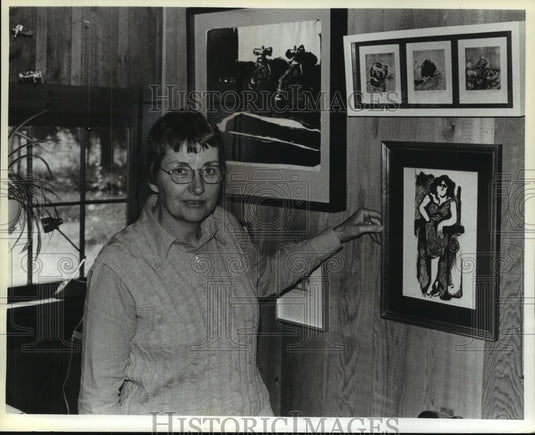 1981, Artist Colleen Garvey Next To Artwork In Wisconsin - mjp15749 - Historic Images