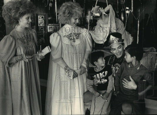 1987, Cast of "The Sleeping Beauty" entertain visitors. - mjp15807 - Historic Images