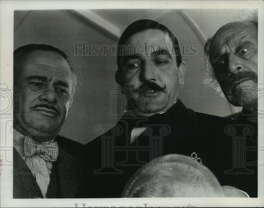 1977, Actor Albert Finney & cast in "Murder on the Orient Express" - Historic Images