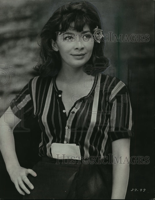 1961, Actress Juliette Greco is teaching French to the boys. - Historic Images