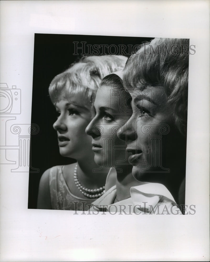 1964 Press Photo Actresses Pam Randall, Sue Cable, Mary Jo Gillis, Milwaukee - Historic Images