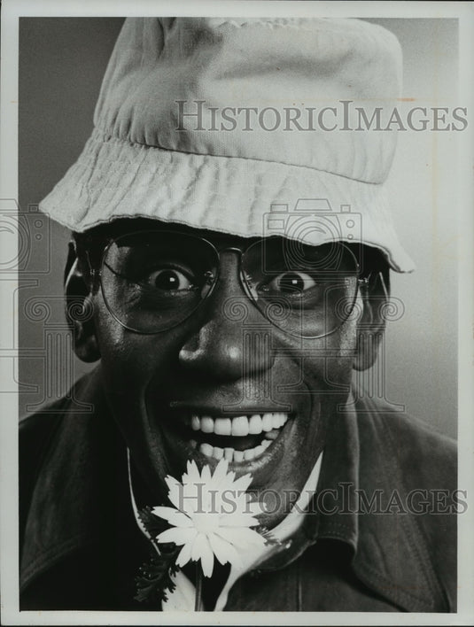 1973, Stu Gilliam stars on Roll Out!, on CBS. - mjp16036 - Historic Images