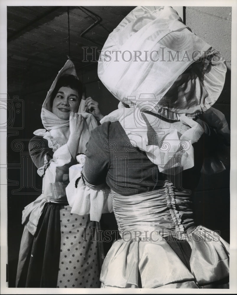 1962, Milwaukee actress Betty Gilchrist in &quot;Cosi Fan Tutte&quot; opera. - Historic Images