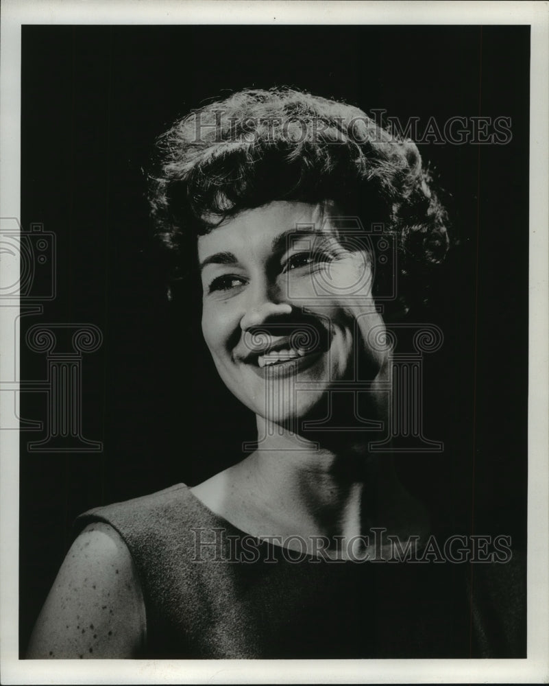 1961 Press Photo Betty Gilchrist - mjp16091- Historic Images