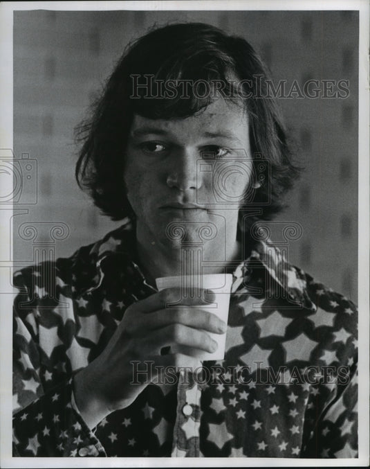 1971, Actor Robert Ground working with Milwaukee Rep. - mjp16160 - Historic Images