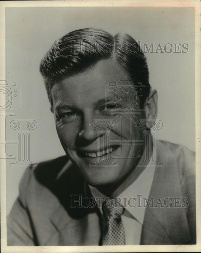 1961 Press Photo Peter Graves starring in "The Captains and the Kings"- Historic Images