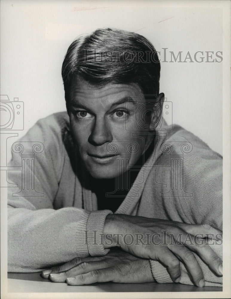 1969, Peter Graves, chief undercover agent in &quot;Mission Impossible&quot; - Historic Images