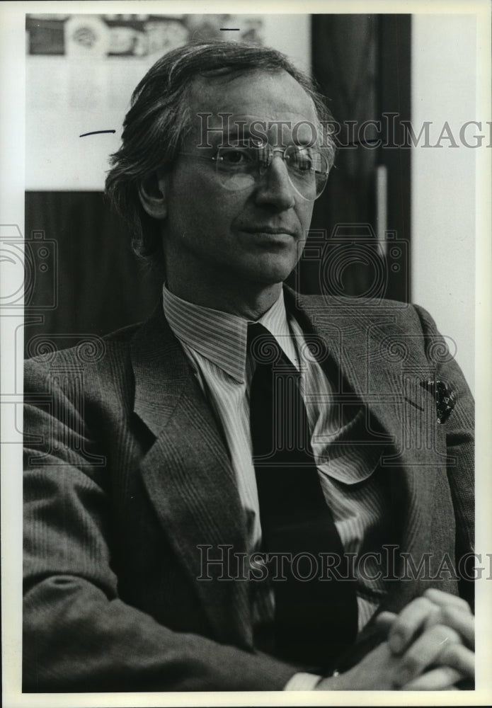 1983, Michael Graves, professor of architecture, Princeton University - Historic Images
