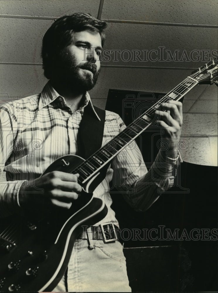1979, Guitarist Jack Grassel - mjp16203 - Historic Images