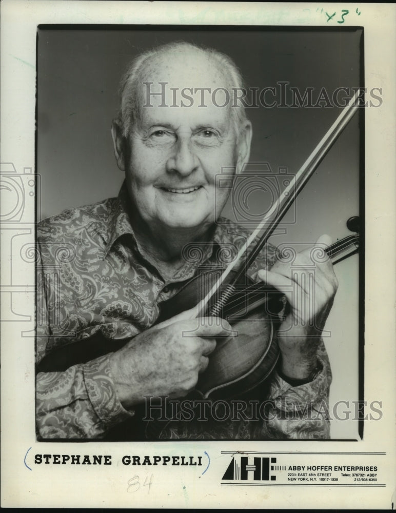 1988 Press Photo Stephane Grappelli, violinist, at the Avalon Theater - Historic Images