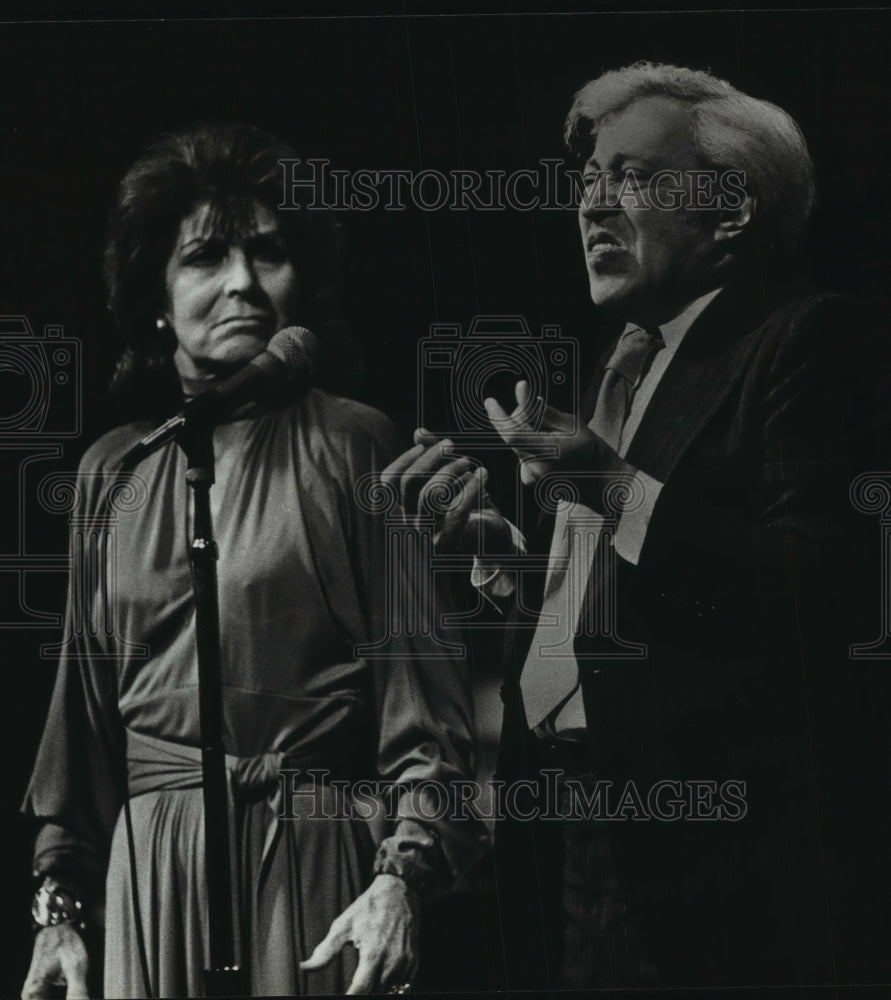 1979 Press Photo Betty Comden and Adolph Green at the Performing Arts Center. - Historic Images